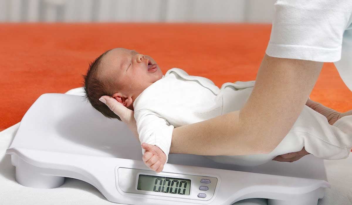 وزن الطفل الطبيعي , الوزن السليم لكل مرحلة عمرية طقطقه